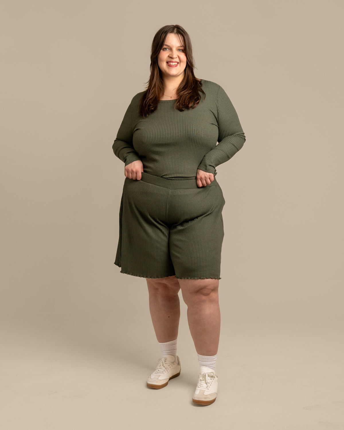 Ribbishortsit, khaki