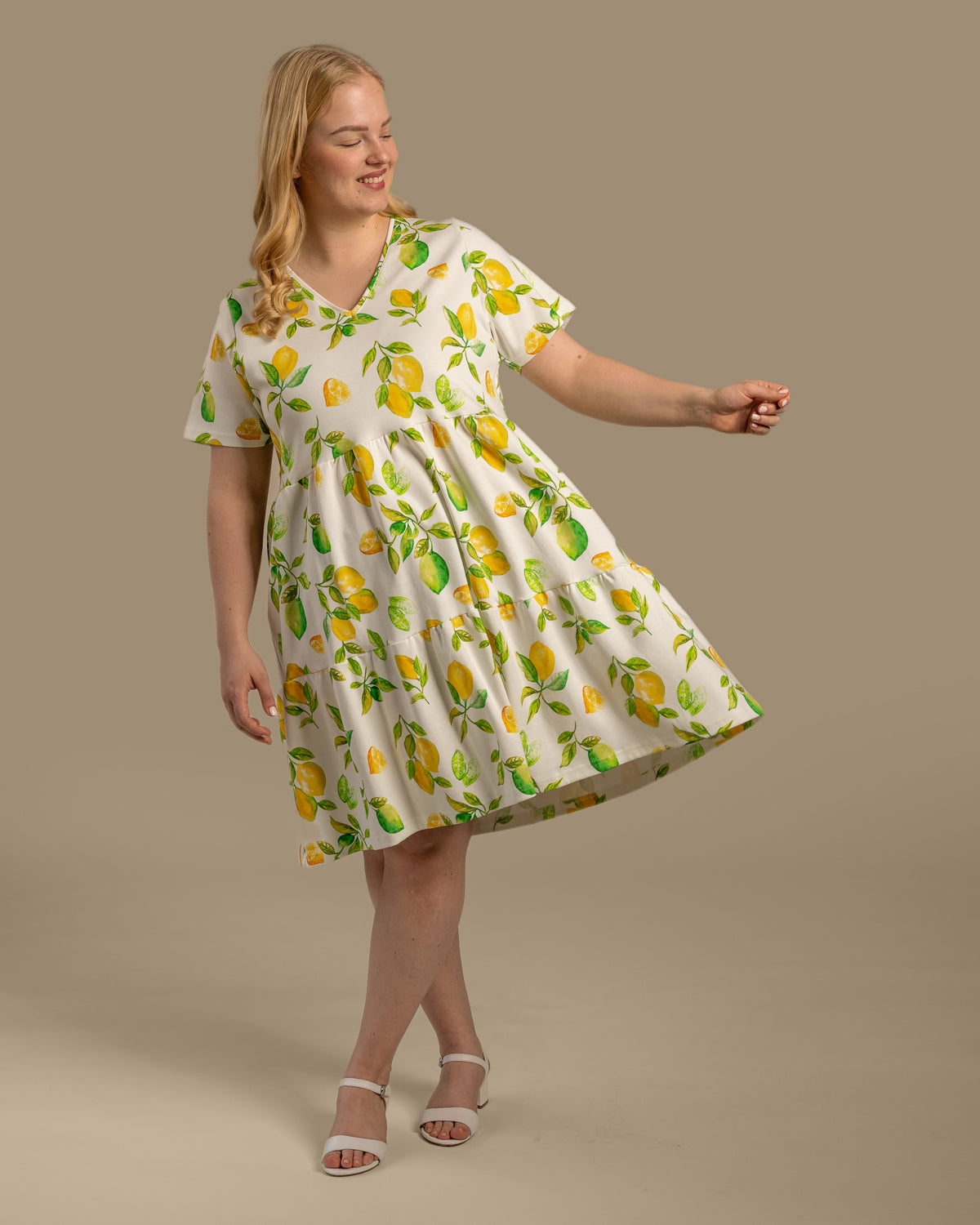 V-pääntiemekko, Limone Toive.