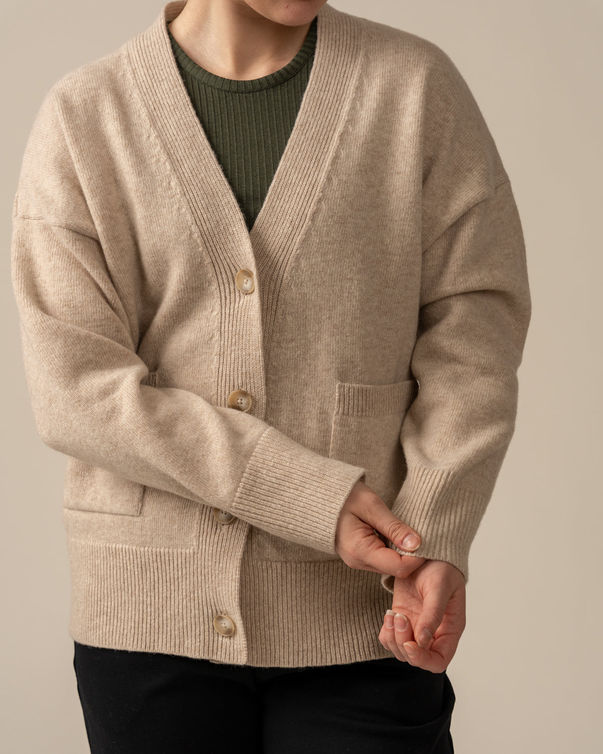 Kaste neuletakki, beige Toive.