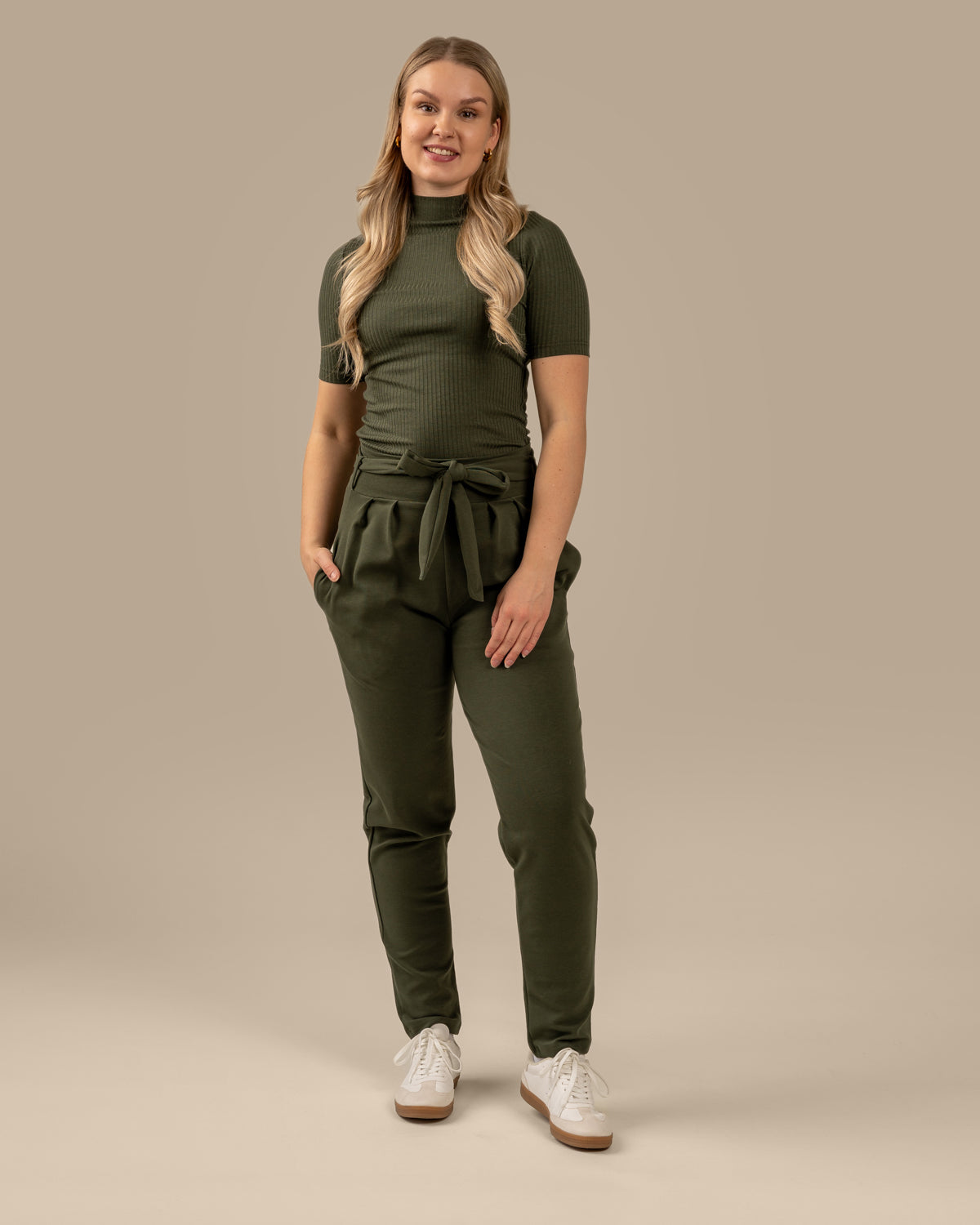 Mukava housut, khaki Toive.