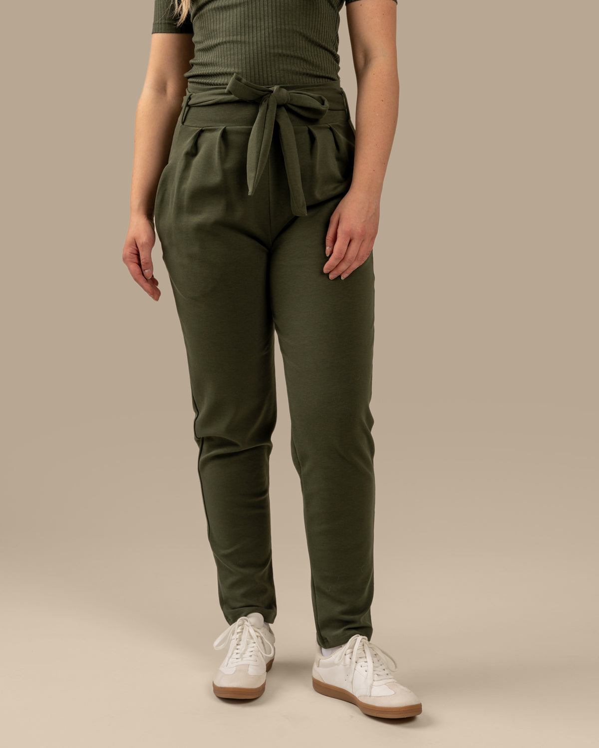 Mukava housut, khaki Toive.