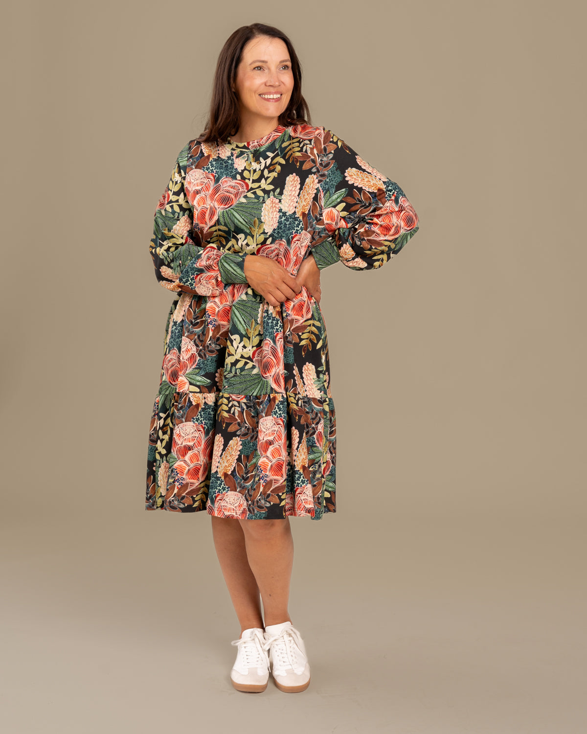 Pitkähihainen mekko, Kedolla Toive
