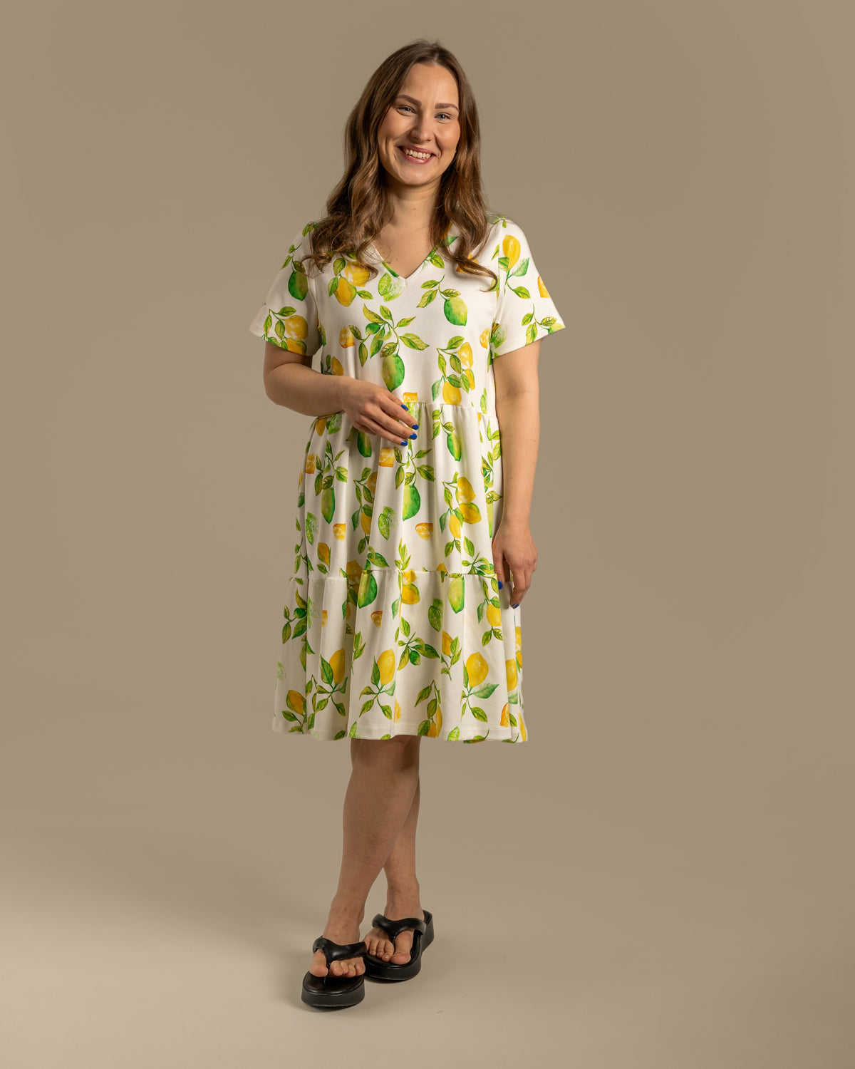 V-pääntiemekko, Limone Toive.