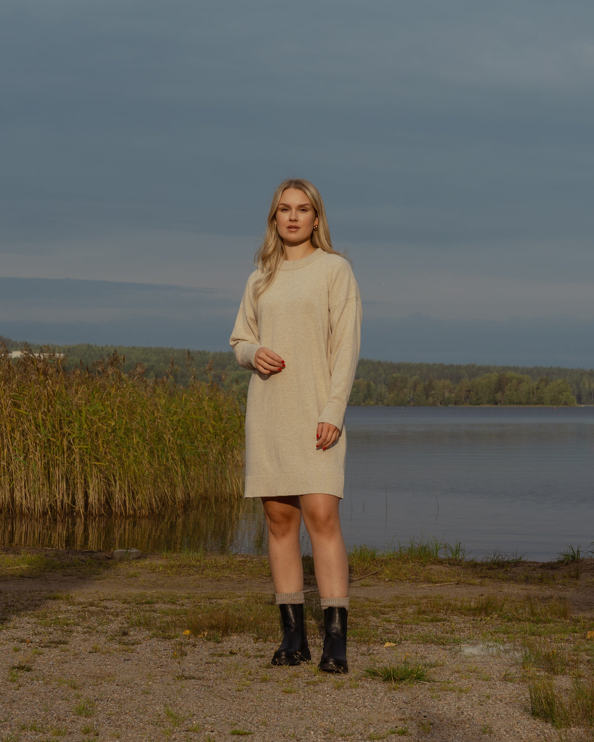 Kajo neulemekko beige.